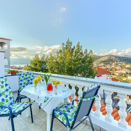 Villa Vittorio Seget Vranjica Bagian luar foto