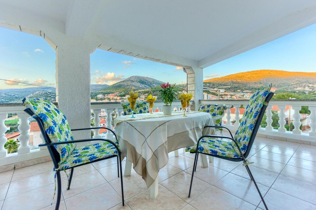 Villa Vittorio Seget Vranjica Bagian luar foto