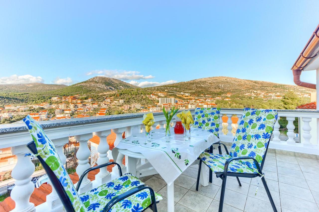 Villa Vittorio Seget Vranjica Bagian luar foto