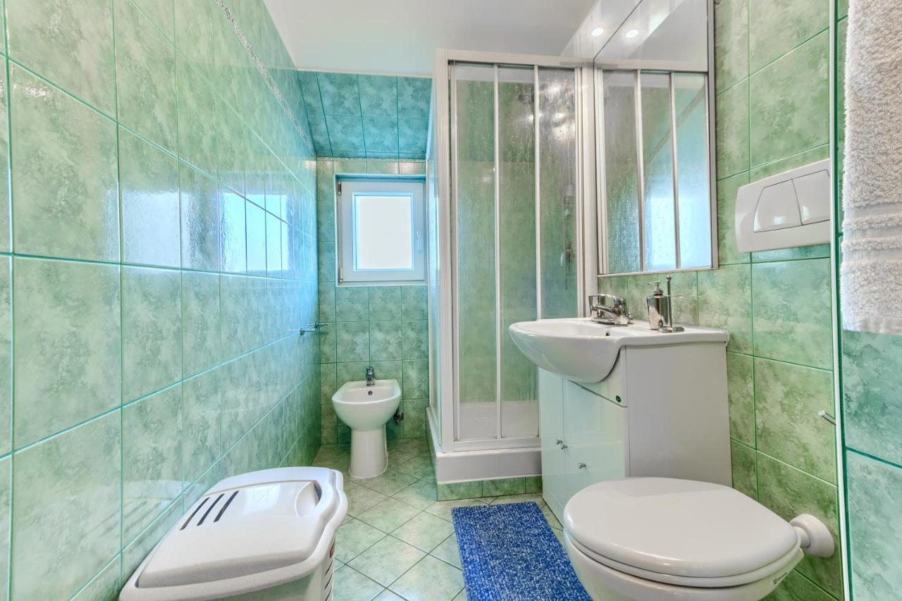Villa Vittorio Seget Vranjica Bagian luar foto